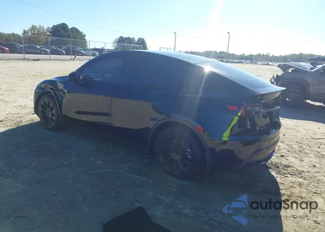 2021 Tesla Model Y Long Range Dual Motor All-Wheel Drive from USA, damaged, VIN 5YJYGDEEXMF188883